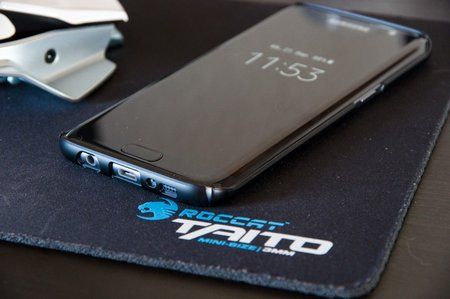 Spigen-Thin_Fit_05.jpg