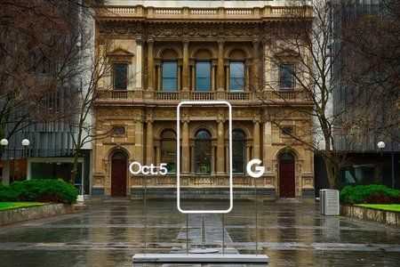 Googles-Pixel-sculptures.jpg