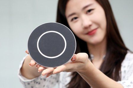 LGs-Quick-Wireless-Charging-Pad-2.jpg