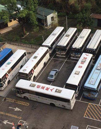 bus.jpg