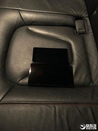 Xiaomi-Mi-Mix-Mini-Leaked-1.jpg