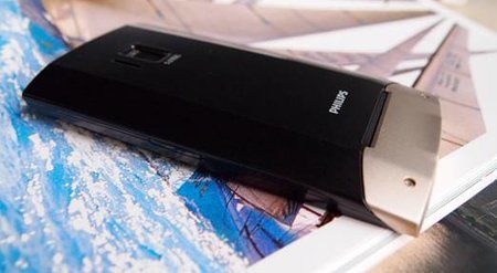 philips-w920-android-back.jpg