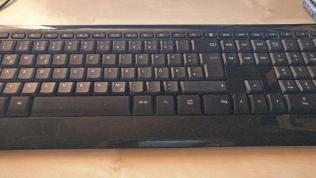 Microsoft Cordless Desktop Tastatur - OnePlus 3t Stock Camera ohne Blitz.jpg