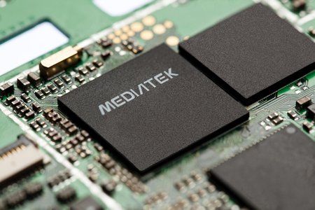 nexus2cee_MediaTek-IC-close-up.jpg