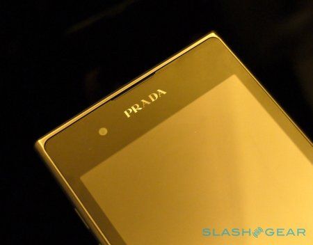 prada_phone_lg_3-0_sg_4.jpg