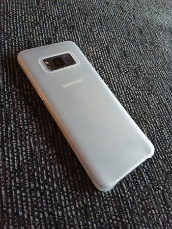 spigen_airskin2.jpg