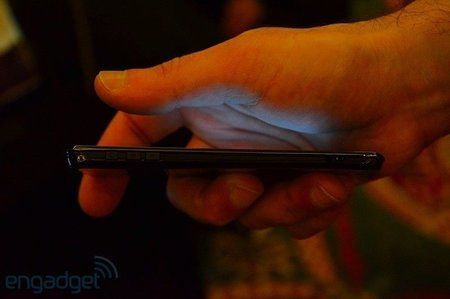 f-07d-2012-01-091.jpg