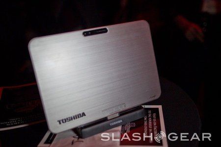 toshiba_tablet_excite_x10_1.jpg