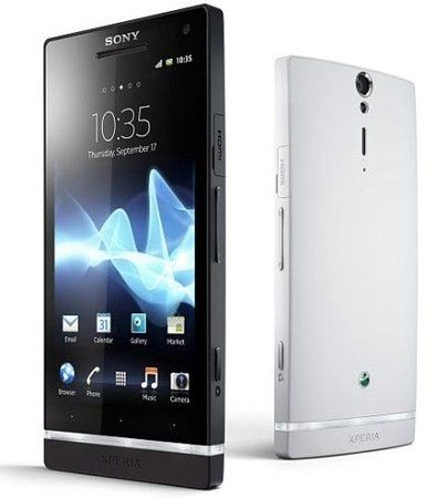 xperias_group01_black_white.jpg xperias_group01_black_white.jpg