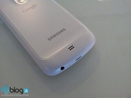 galaxy-nexus-white-9.jpg