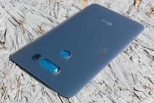Photos-of-LG-V30-back-cove.jpg