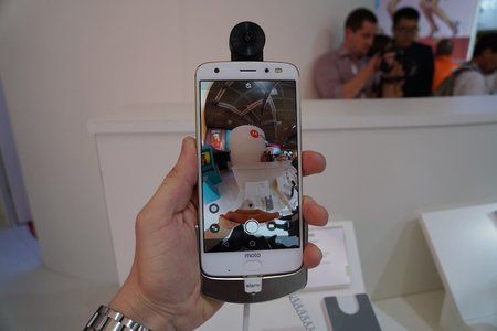 MotoZForce360Grad.JPG