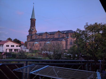 1502-op5-google-camera-auto-focus-hdr-on.jpg