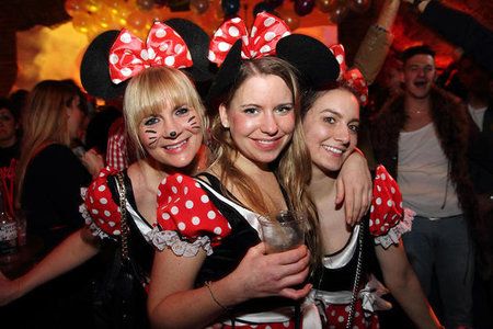 Weiberfastnacht-in-Muenster-So-wurde-in-Muenster-gefeiert_image_630f_420f_wn.jpg