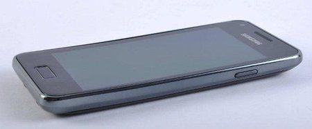 Samsung-Galaxy-S-Advance-I9070_1.jpg