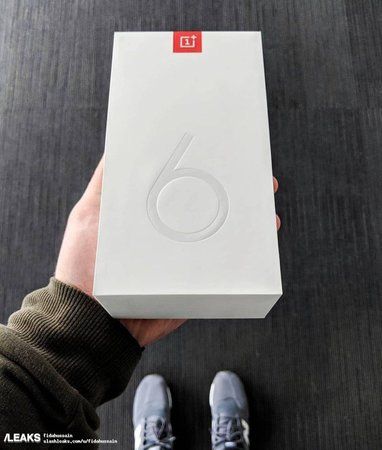 oneplus 6 retail box-980.jpg
