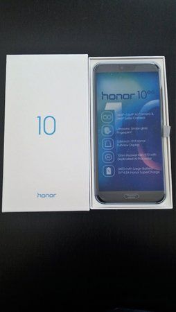 Honor10Grau02.jpg