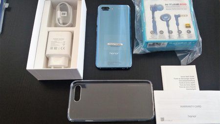 Honor10Grau06.jpg