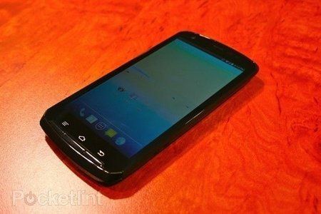fujitsu-quad-core-pictures-hands-on-2.jpg