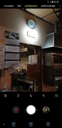 Screenshot_20181017-224222_Camera.jpg