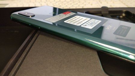 2018-12-06--Unboxing-3--FORUM.jpg