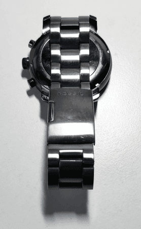 Uhr_Rueckseite.png Uhr_Rueckseite.png