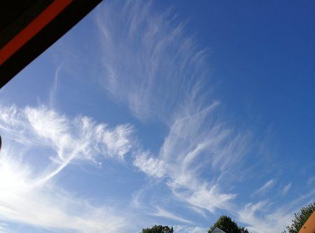 ehemalige-Streifen-am-Himmel.jpg