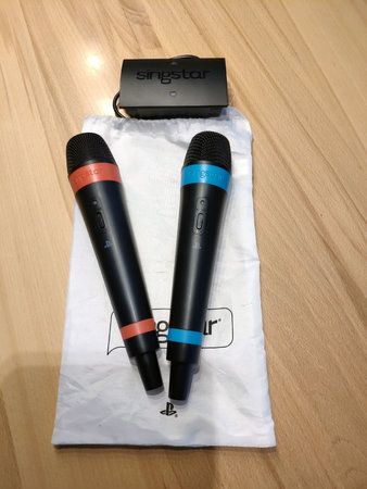 Singstar.jpg Singstar.jpg