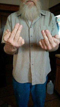 6finger.jpg