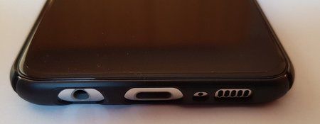 Spigen_Thin_Fit (3).jpg