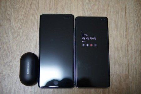 S10 5G.jpg