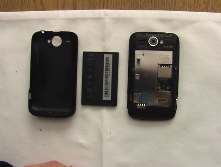 pyrazol-albums-htc-wildfire-picture369-wildfire-ausgepackt-1300-mah-akku.jpg