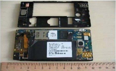 sony-xperia-sola-hits-the-fcc-gets-dissected-by-regulators_cocti_0.jpg