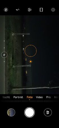 Screenshot_20190420_220837_com.huawei.camera.jpg