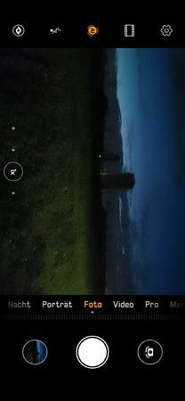 Screenshot_20190505_221929_com.huawei.camera.jpg