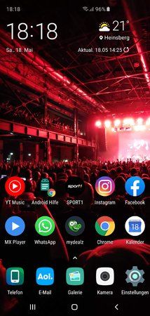 Screenshot_20190518-181825_Nova Launcher.jpg