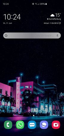 Screenshot_20190611-102430_One UI Home.jpg