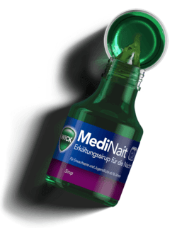 csm_VICKS_MEDINAIT_90ML_BOTTLE_POURING_LIQUID_GE_TRNSP_ptaheute_3af5c58155.png