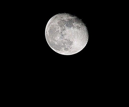 moon.jpg
