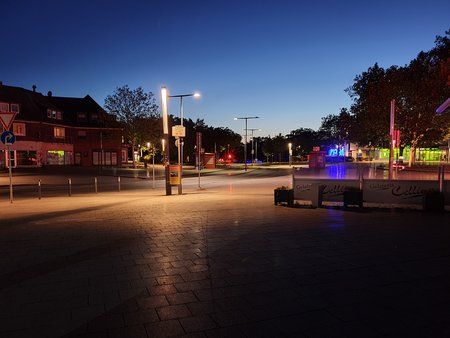 S10p lowlight Platz nightmode .jpg