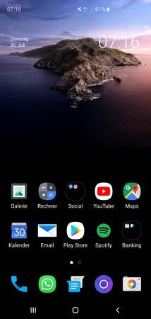 Screenshot_20190730-071631_One UI Home.jpg