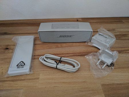 Bose1.jpg Bose1.jpg
