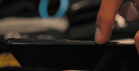 2019-09-04 07_52_35-Vivo NEX 3 UNBOXING - The Limitless smartphone. - YouTube.png