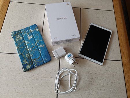 Huawei-Mediapad-M6-8.4_02.jpg