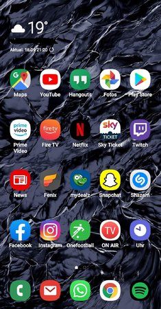 Screenshot_20190916-234950_One UI Home.jpg