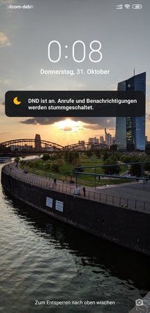 Screenshot_2019-10-31-00-08-45-915_lockscreen.jpg