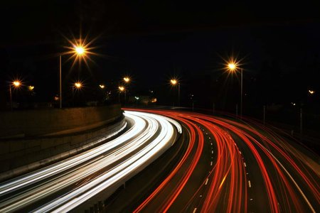 langzeitbelichtung-fahrende-autos-1.jpg