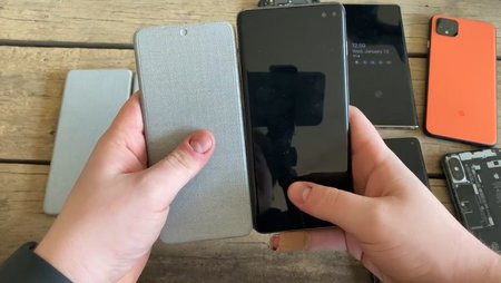 S20 vs S10+ vorne.jpg