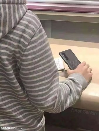 first-real-look-at-oppo-find-x2-triple-camera-setup.jpg