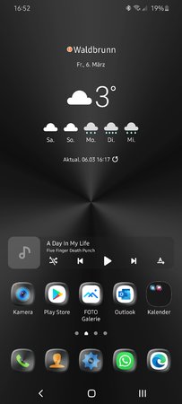 Screenshot_20200306-165206_One UI Home.jpg